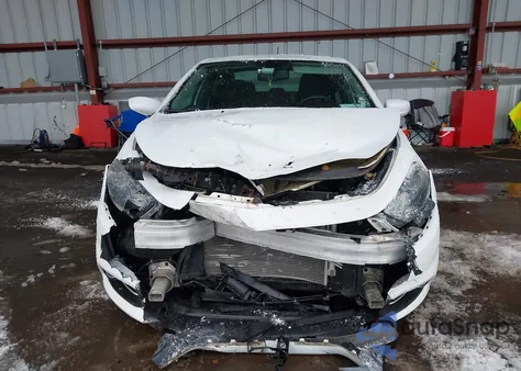 2013 Dodge Dart Sxt z USA, uszkodzony, nr VIN 1C3CDFBA5DD295321